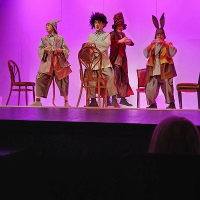 Η Αλίκη στη χώρα των θαυμάτων-9