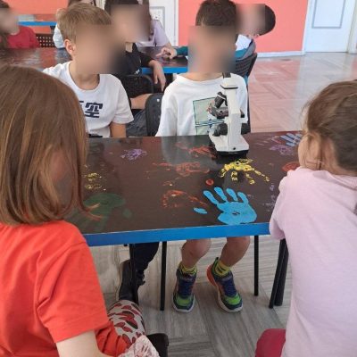 Η μάγισσα Ξερόλα και το παραμύθι πειραμάτων-7